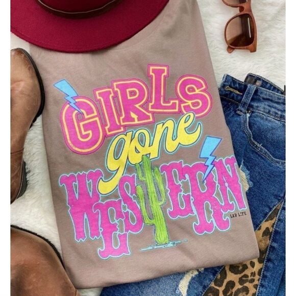 Girls Gone Western - Picture 1 of 5